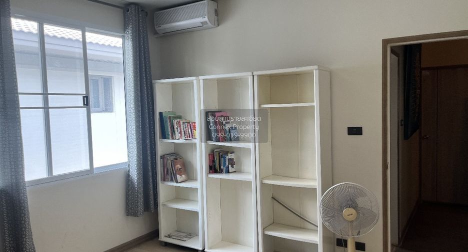 For rent 5 bedrooms house in Bang Kapi, Bangkok