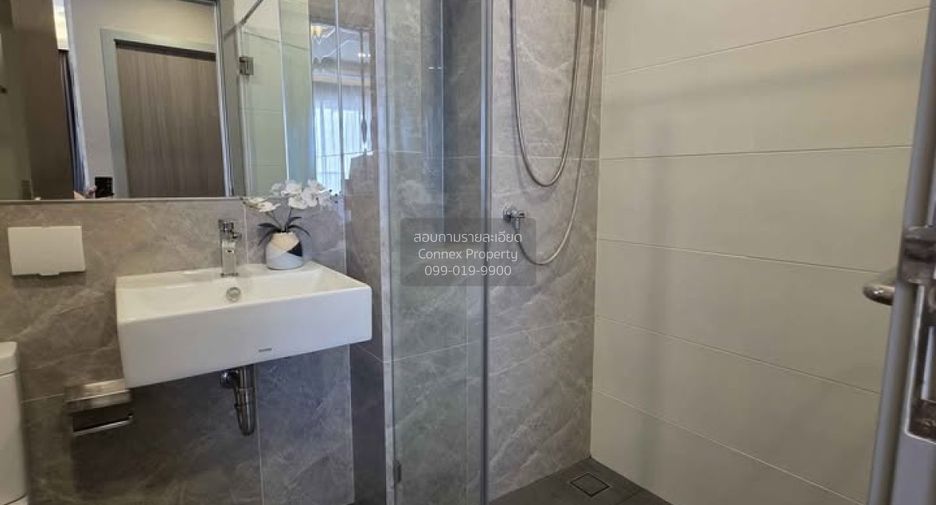 For rent 2 bedrooms condo in Bang Kapi, Bangkok