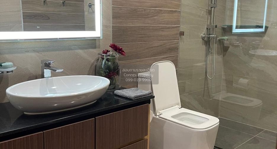 For rent 4 bedrooms condo in Watthana, Bangkok