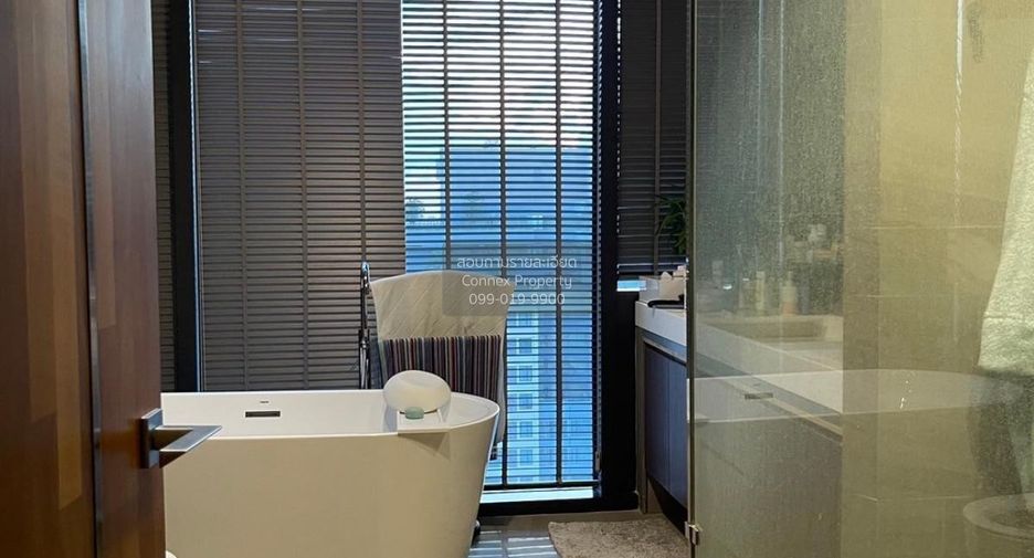 For rent 4 bedrooms condo in Watthana, Bangkok