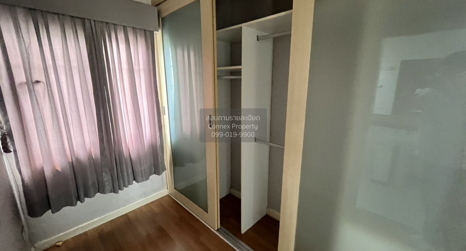 For rent 4 bedrooms house in Khlong Sam Wa, Bangkok