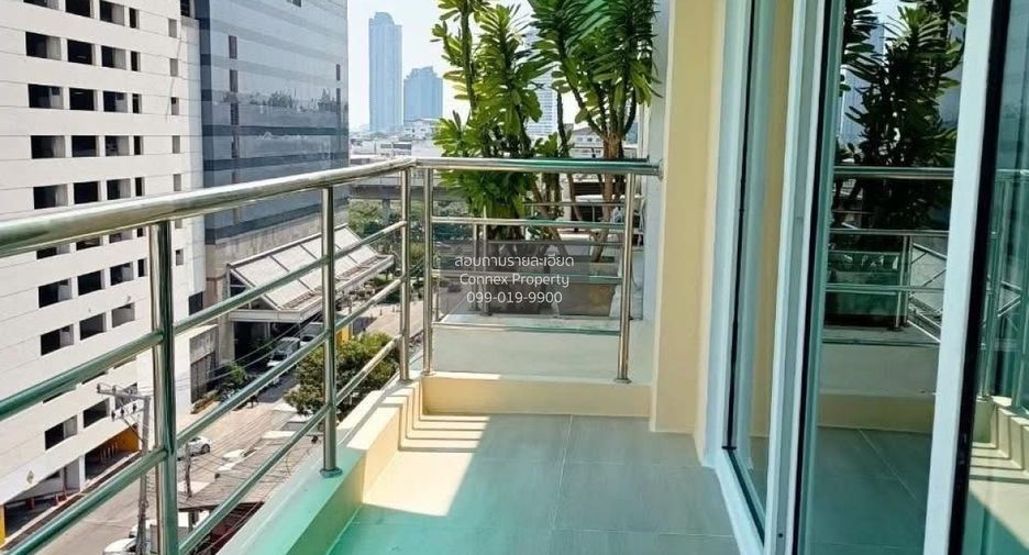 For rent 1 bed condo in Khlong San, Bangkok