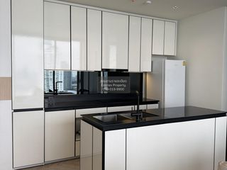 For rent 2 bedrooms condo in Khlong San, Bangkok