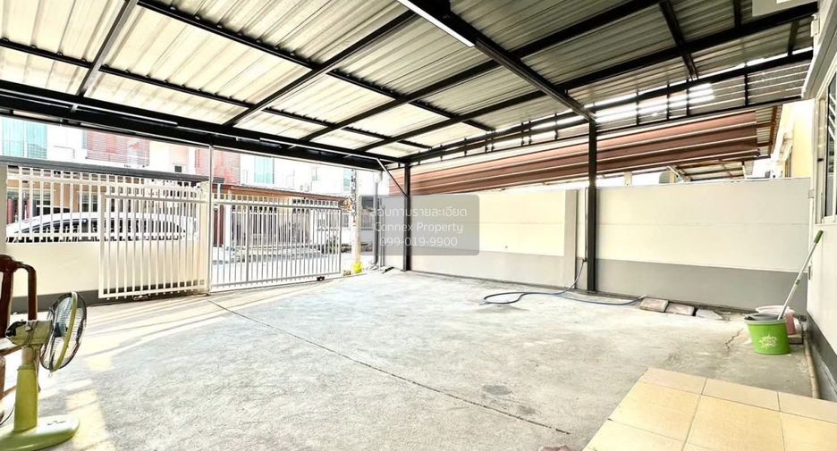 Haus zur Miete mit 3 Zimmer in Lat Krabang, Bangkok