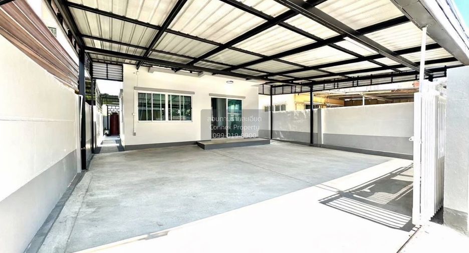 Haus zur Miete mit 3 Zimmer in Lat Krabang, Bangkok