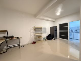 Продажа 2 спальни таунхаус в Phra Samut Chedi, Самутпракан