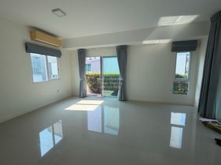 For sale 3 bedrooms townhouse in Bang Khen, Bangkok