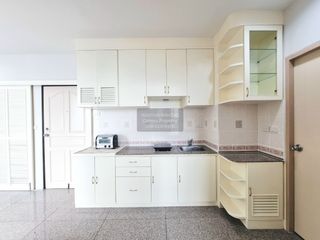 For rent 2 bedrooms condo in Ratchathewi, Bangkok