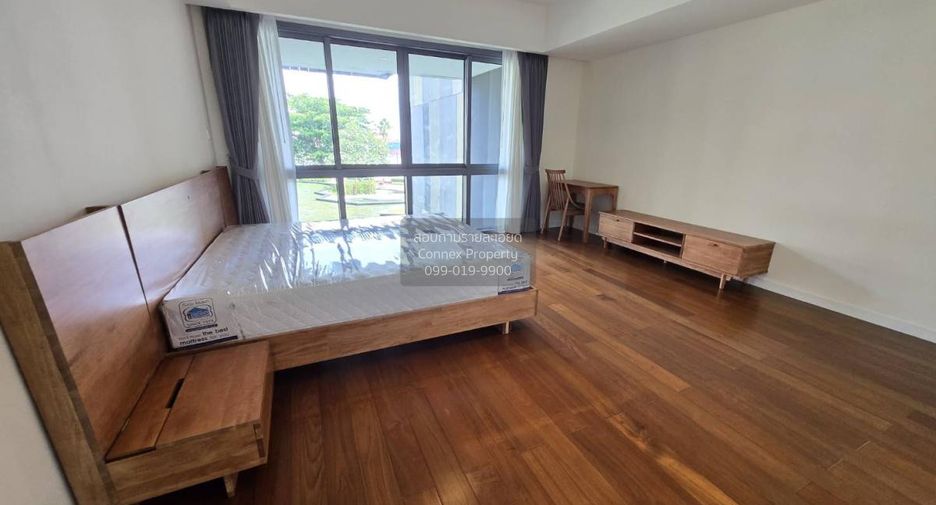 For rent 3 ベッドルーム condo in Yan Nawa, Bangkok
