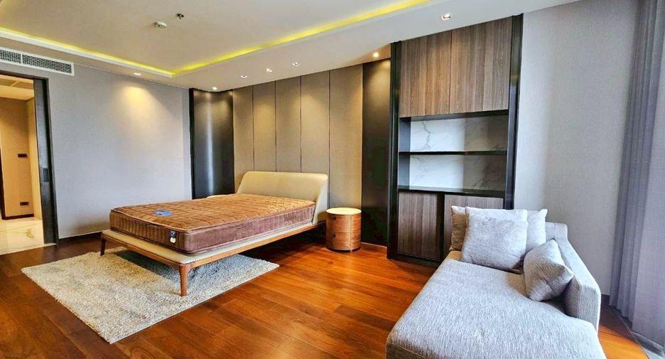 For rent 3 ベッドルーム condo in Khlong Toei, Bangkok