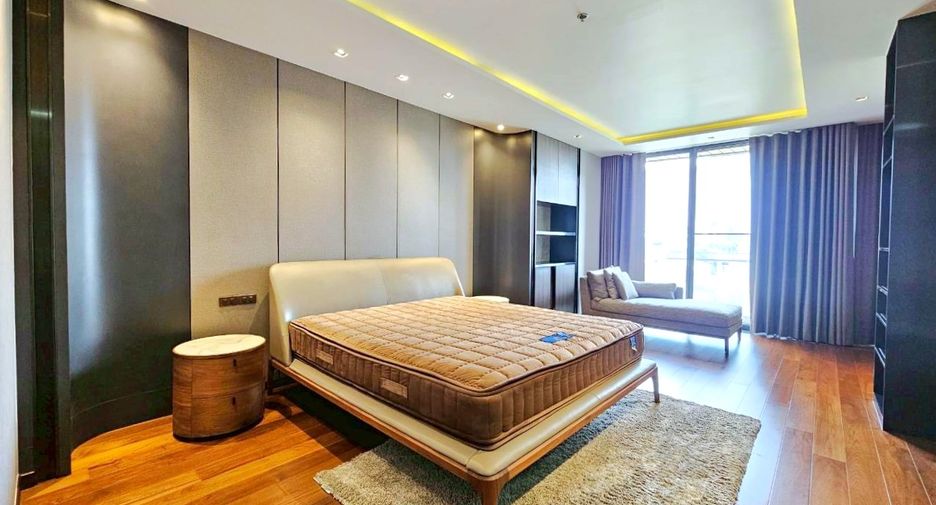 For rent 3 ベッドルーム condo in Khlong Toei, Bangkok