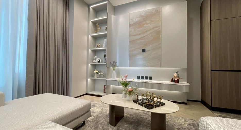 For rent 3 bedrooms condo in Watthana, Bangkok