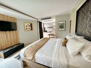 For rent studio condo in Khlong Toei, Bangkok