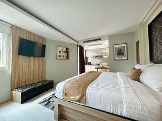 For rent studio condo in Khlong Toei, Bangkok