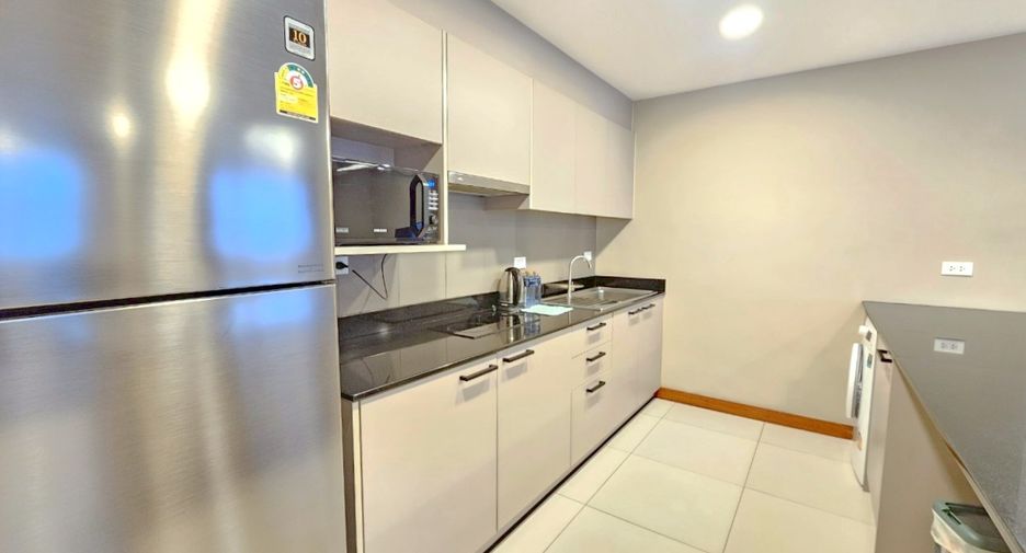 For rent 2 bedrooms condo in Watthana, Bangkok