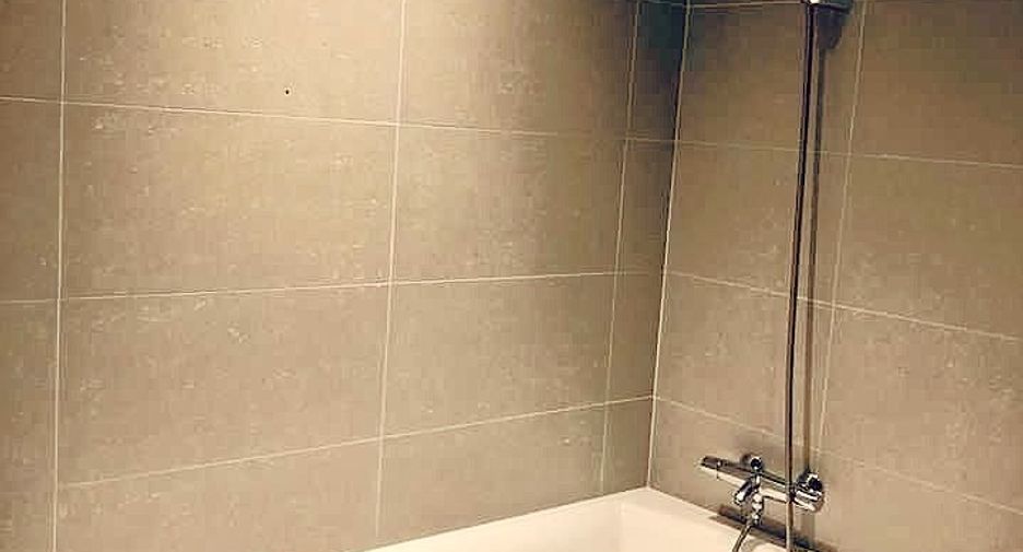 For rent 3 bedrooms condo in Pathum Wan, Bangkok