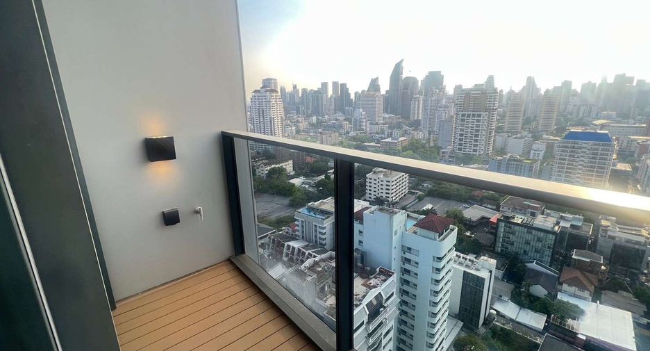 For rent 2 bedrooms condo in Watthana, Bangkok