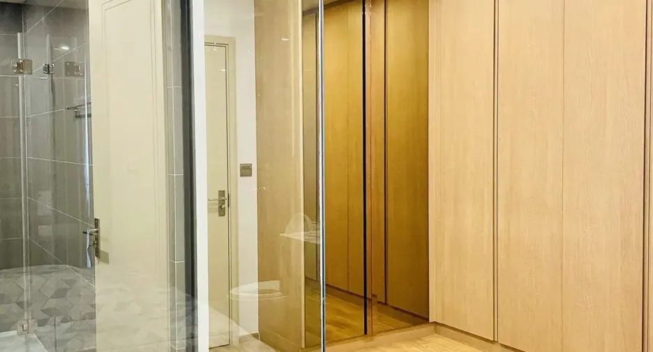 For sale 2 bedrooms condo in Pathum Wan, Bangkok