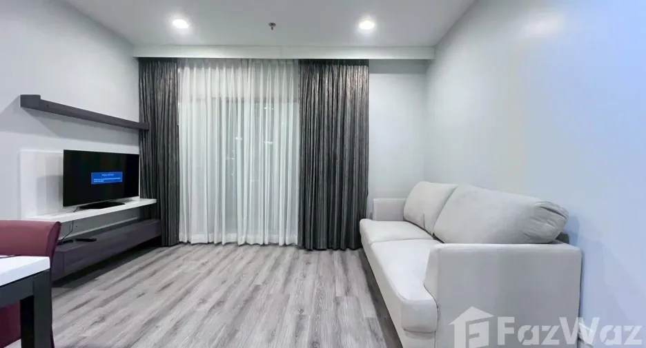 For rent 2 bedrooms condo in Sathon, Bangkok