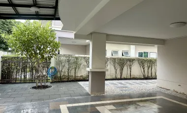 Haus zur Miete mit 4 Zimmer in Prawet, Bangkok