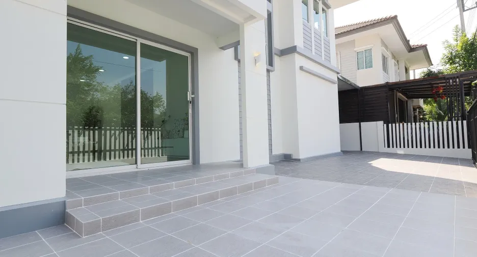 For sale 4 bedrooms house in Khlong Luang, Pathum Thani