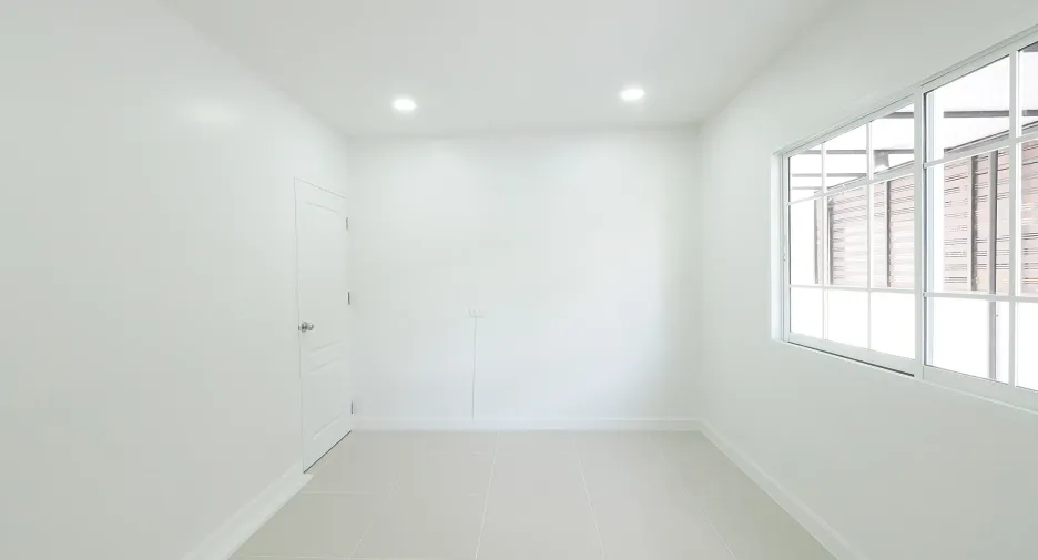 For sale 4 bedrooms house in Khlong Luang, Pathum Thani