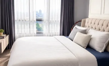 For sale 2 ベッドルーム condo in Phaya Thai, Bangkok