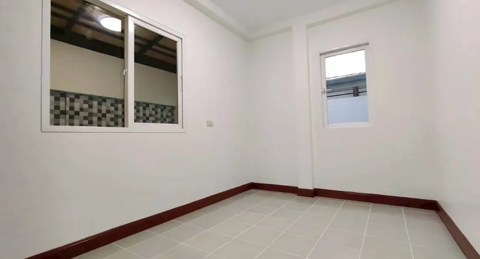 For sale 4 bedrooms house in Bang Bua Thong, Nonthaburi