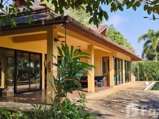 For sale 4 bedrooms villa in Mueang Chiang Rai, Chiang Rai