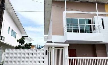 For sale 3 bedrooms townhouse in Mueang Phuket, Phuket