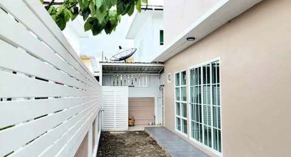 Casa adosada en venta de 3 habitaciones en Mueang Phuket, Phuket