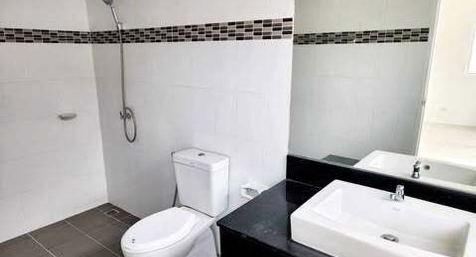 Casa adosada en venta de 3 habitaciones en Mueang Phuket, Phuket