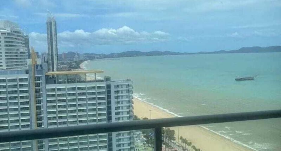 For sale 2 ベッドルーム condo in Bang Lamung, Chonburi