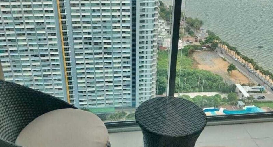 For sale 2 ベッドルーム condo in Bang Lamung, Chonburi