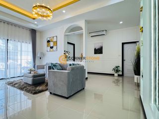 À louer 4 chambres maison à Bang Lamung, Chonburi
