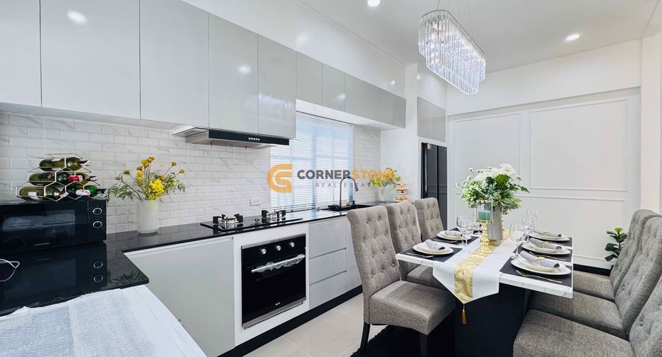 For rent 4 bedrooms house in Bang Lamung, Chonburi