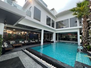À vendre et à louer 8 chambres villa à Bang Lamung, Chonburi