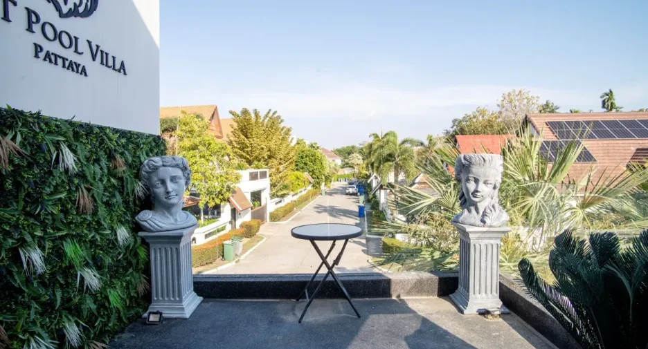 Villa zum Kauf und zur Miete mit 8 Zimmer in Jomtien, Pattaya
