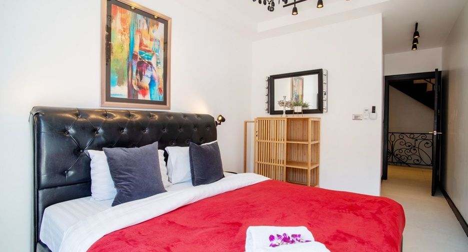 À vendre et à louer 8 chambres villa à Bang Lamung, Chonburi