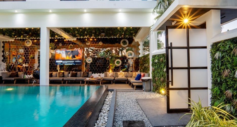 À vendre et à louer 8 chambres villa à Bang Lamung, Chonburi