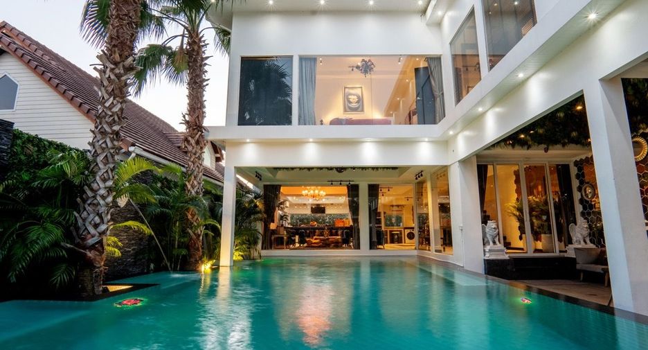 À vendre et à louer 8 chambres villa à Bang Lamung, Chonburi