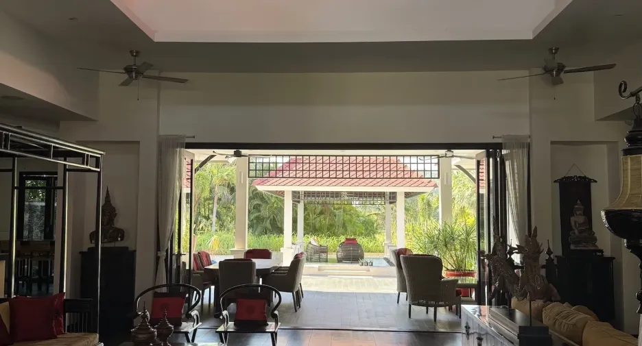 À vendre 6 chambres villa à Hua Hin, Prachuap Khiri Khan