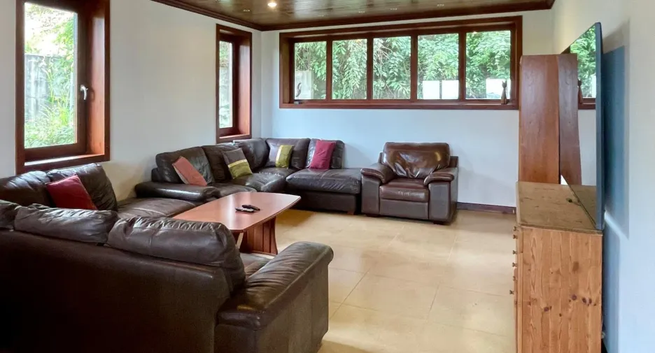 À vendre et à louer 5 chambres villa à Ko Samui, Surat Thani