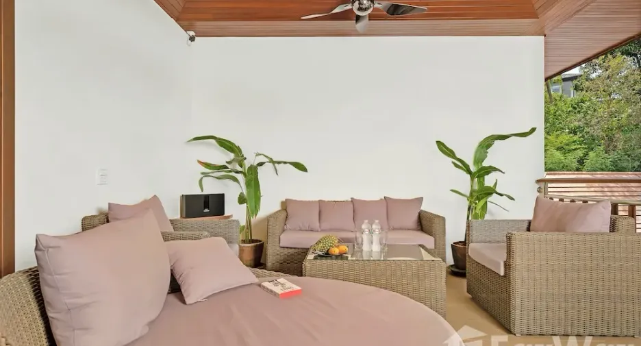 À vendre et à louer 5 chambres villa à Ko Samui, Surat Thani