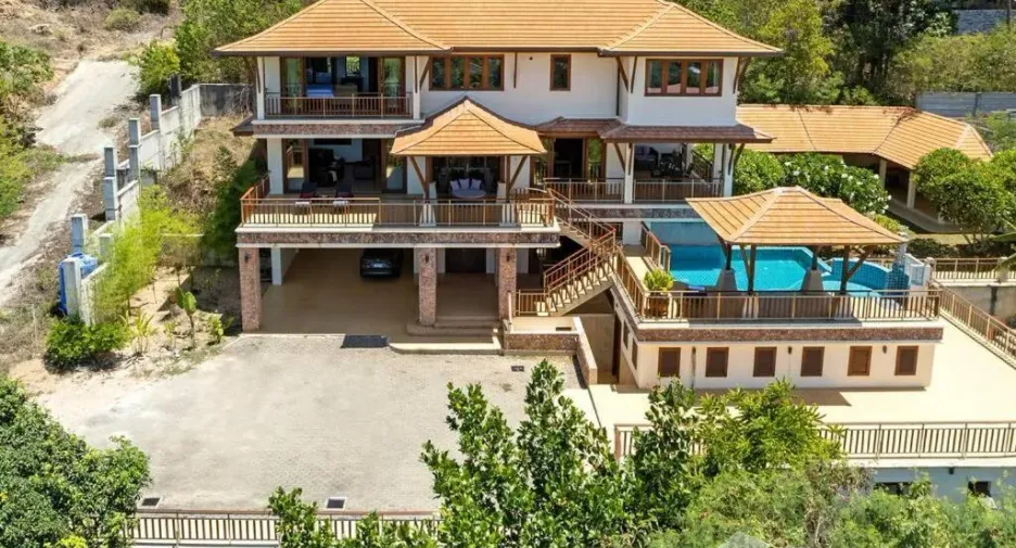 À vendre et à louer 5 chambres villa à Ko Samui, Surat Thani