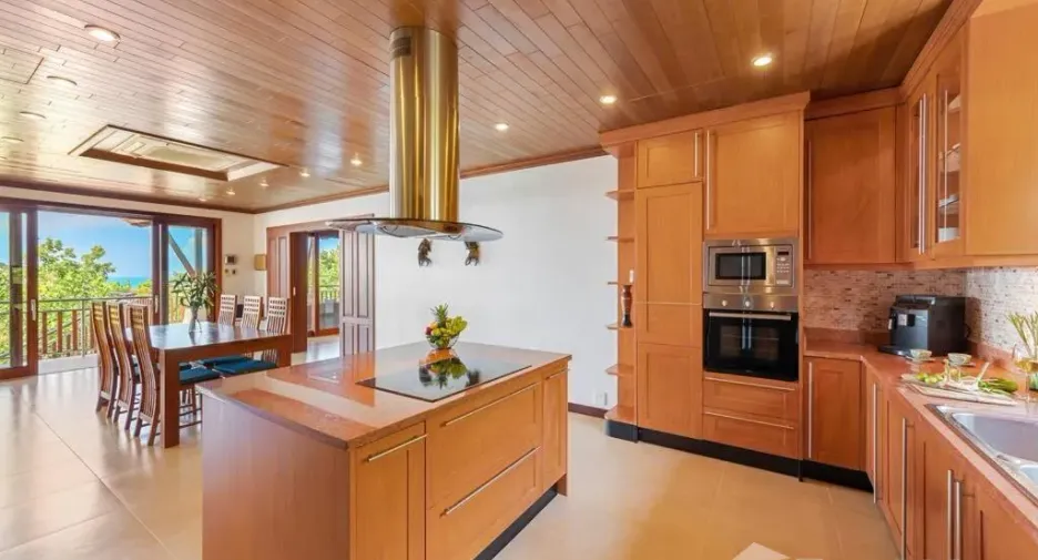À vendre et à louer 5 chambres villa à Ko Samui, Surat Thani
