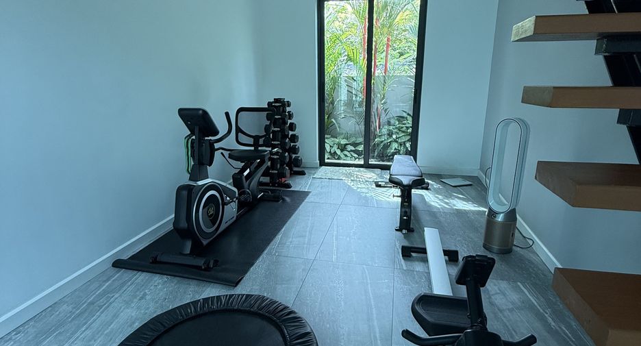 For sale and for rent 3 bedrooms villa in Thalang, Phuket