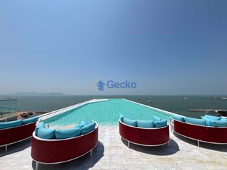 For sale 3 bedrooms condo in Na Jomtien, Pattaya