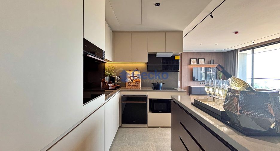 For sale 3 bedrooms condo in Sattahip, Chonburi