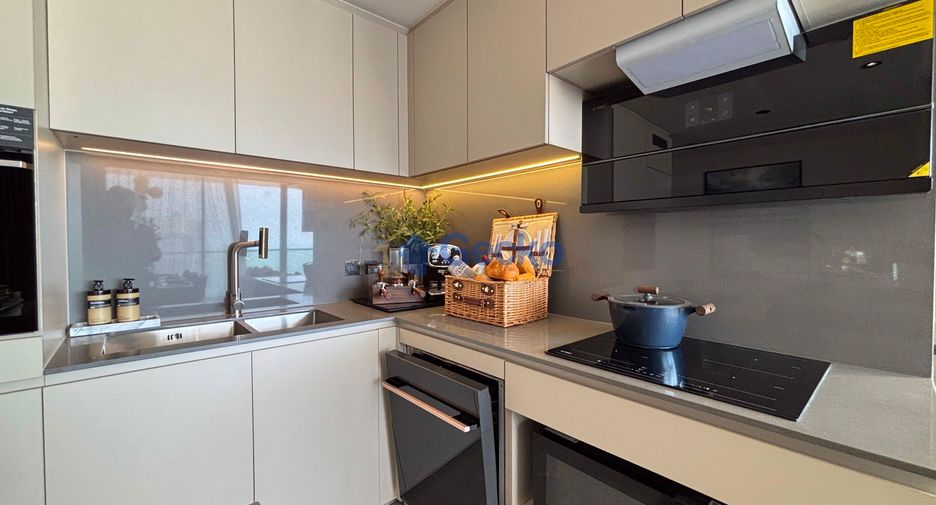 For sale 3 bedrooms condo in Sattahip, Chonburi